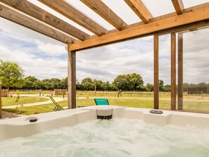 Bañera de hidromasaje exterior