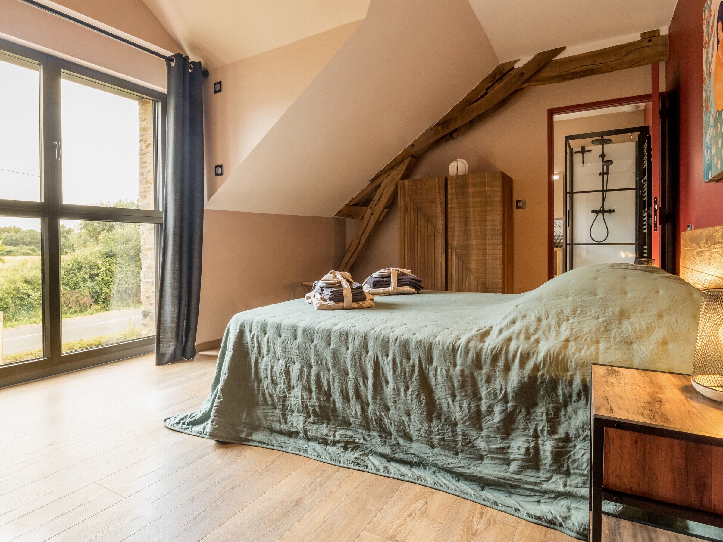 6 chambres, Wi-Fi gratuit, draps fournis