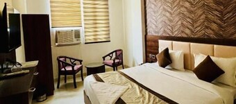 Hotel ECG Grand Inn