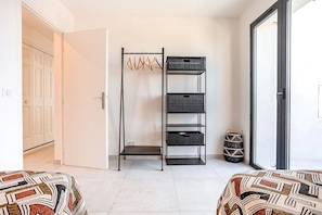 Interior - Superb 6 Bedroom Villa, Sea View, Swimming Pool & Pétanque, 5mn from the Beach (Lumio)