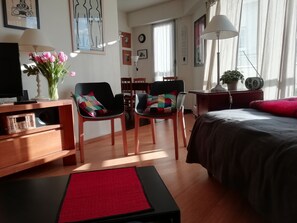 1 多间卧室、熨斗/熨衣板、WiFi、床单