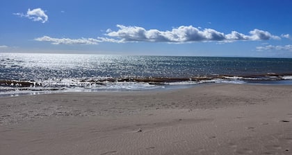 Small cocoon 200 metres from the beach