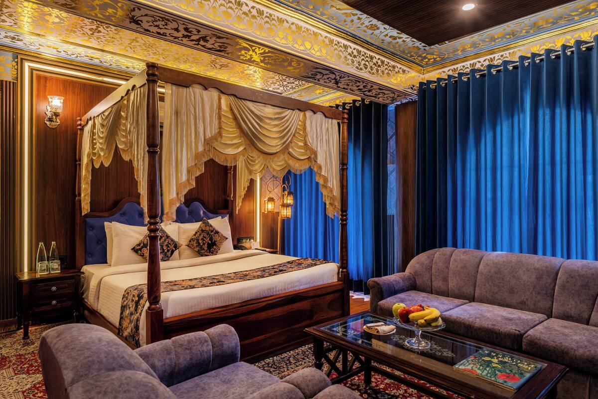 Traditionele kamer | Luxe beddengoed, bedden met traagschuimmatrassen, een minibar