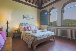 7 chambres, fer et planche à repasser, Wi-Fi gratuit, draps fournis