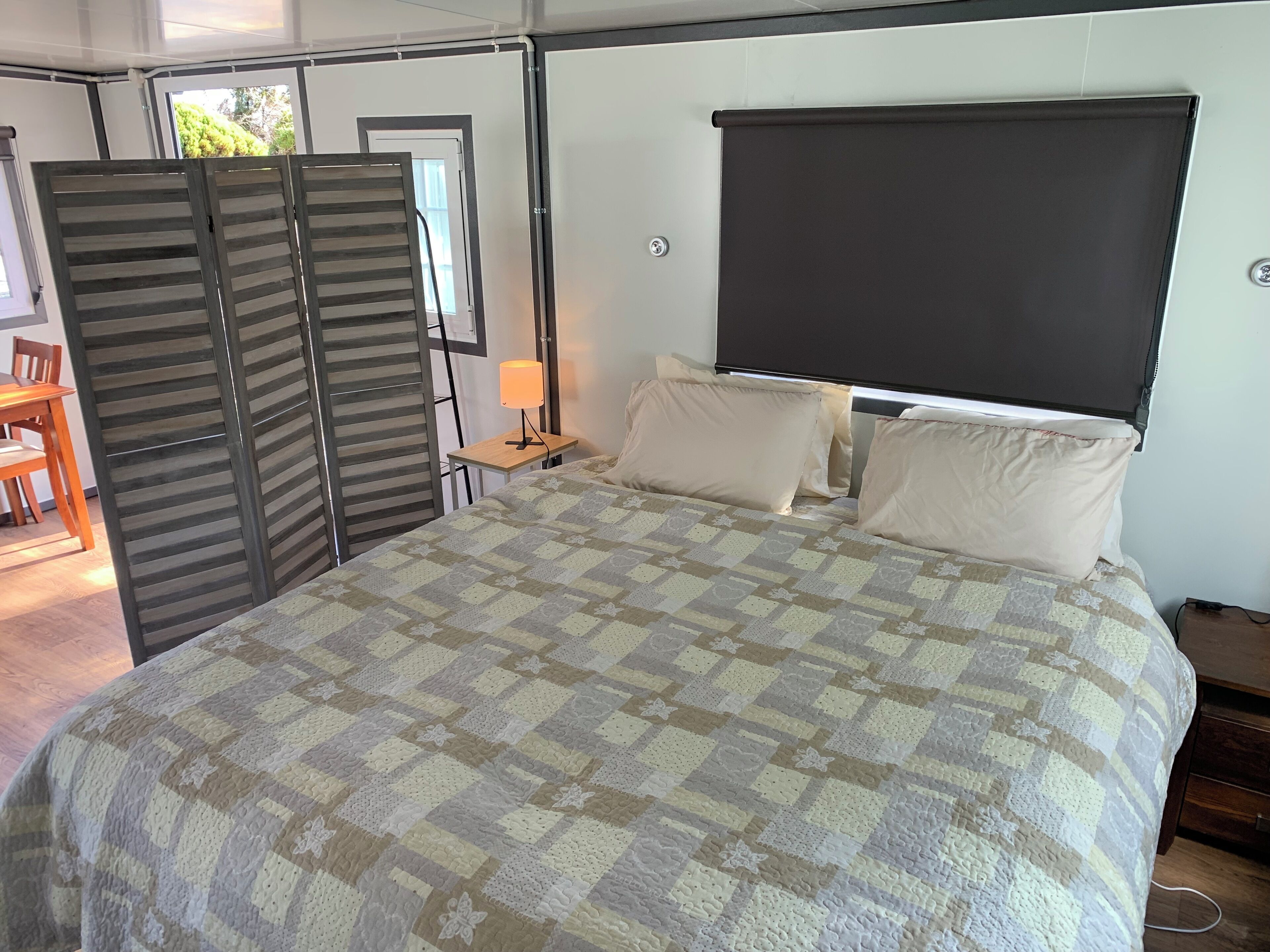 1 bedroom, desk, iron/ironing board, WiFi