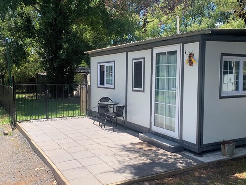 Comfy studio units on 10 acres of free space and only 5 minutes walk to CBD