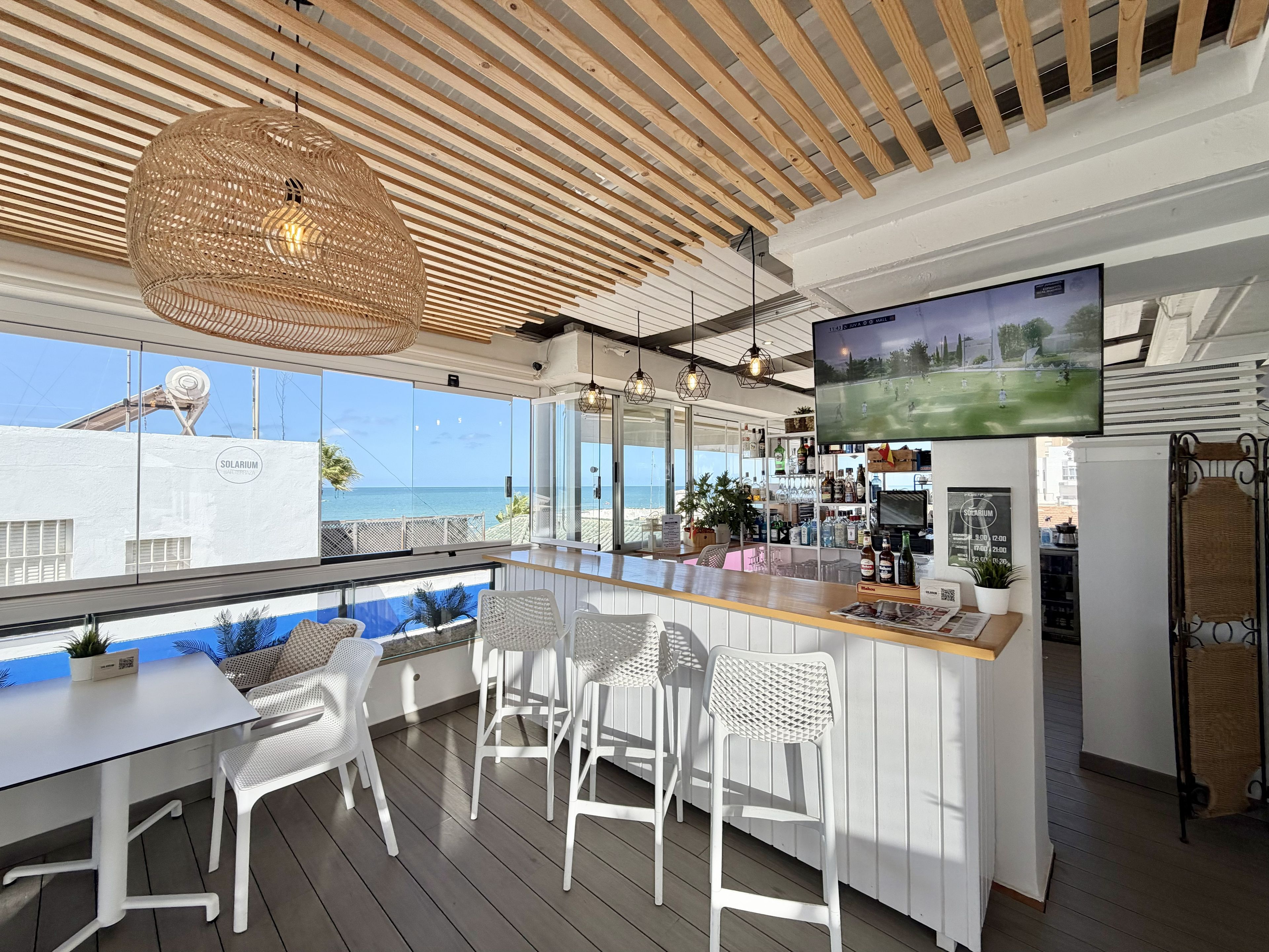 Snack bar