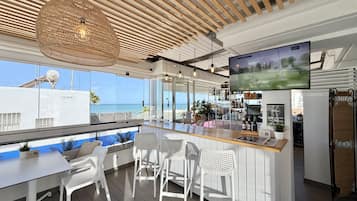 Snack bar
