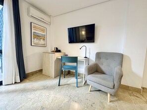 Unclassified image, 5 of 90, button - Hotel Apartamentos Marina Luz (Chipiona)