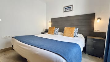 1 quarto, cofres nos quartos, individualmente decorados