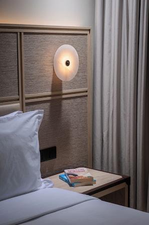 Minibar, rideaux occultants, chambres insonorisées, Wi-Fi gratuit