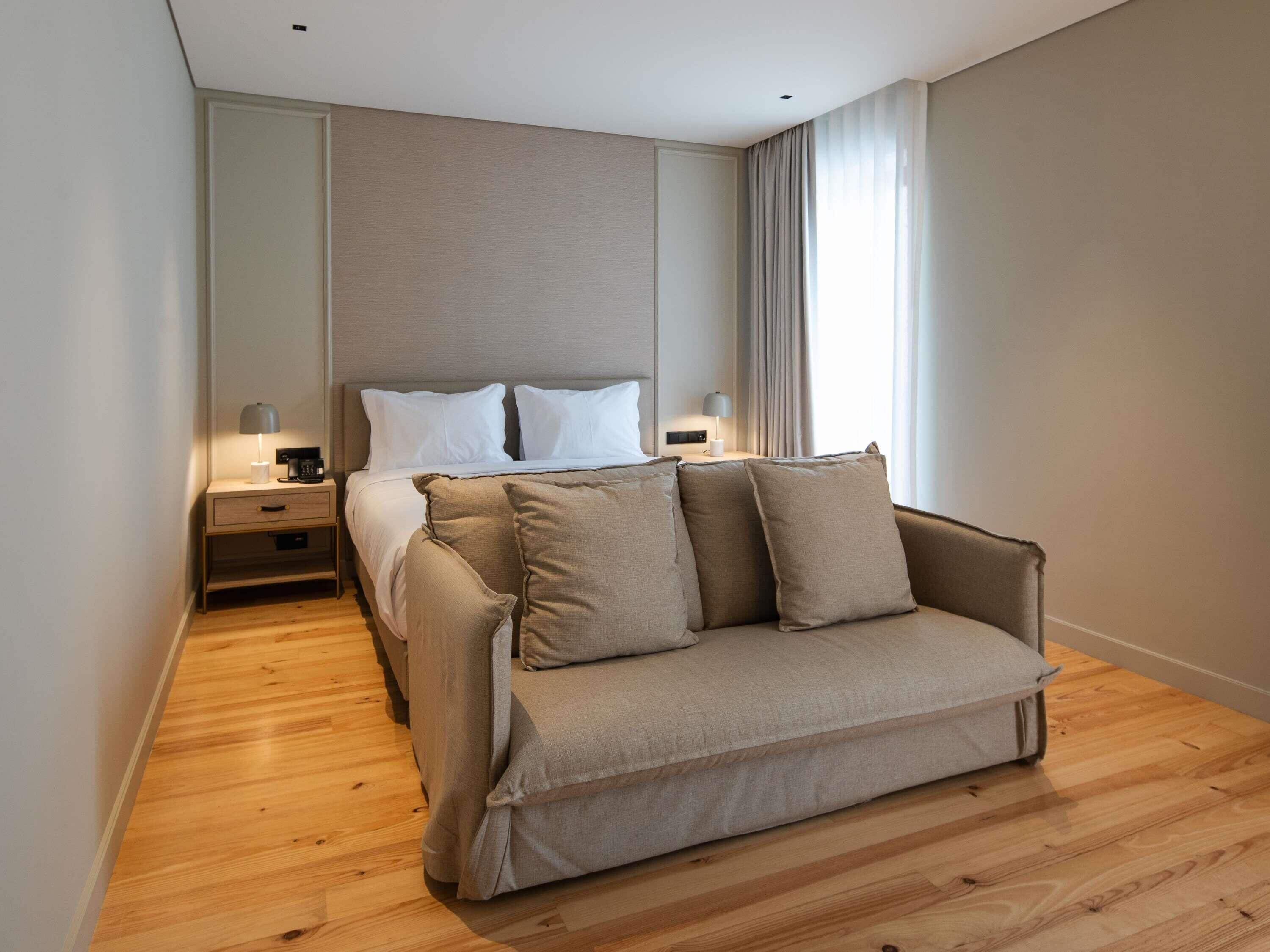 Family Room (Superior) | Minibar, blackout drapes, soundproofing, free WiFi