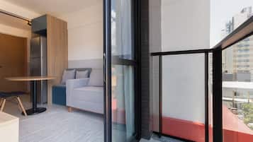 Deluxe Double Room | Outdoor dining