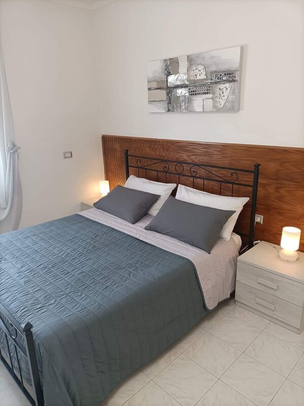 1 Schlafzimmer, Bügeleisen/Bügelbrett, Reisekinderbett, kostenloses WLAN