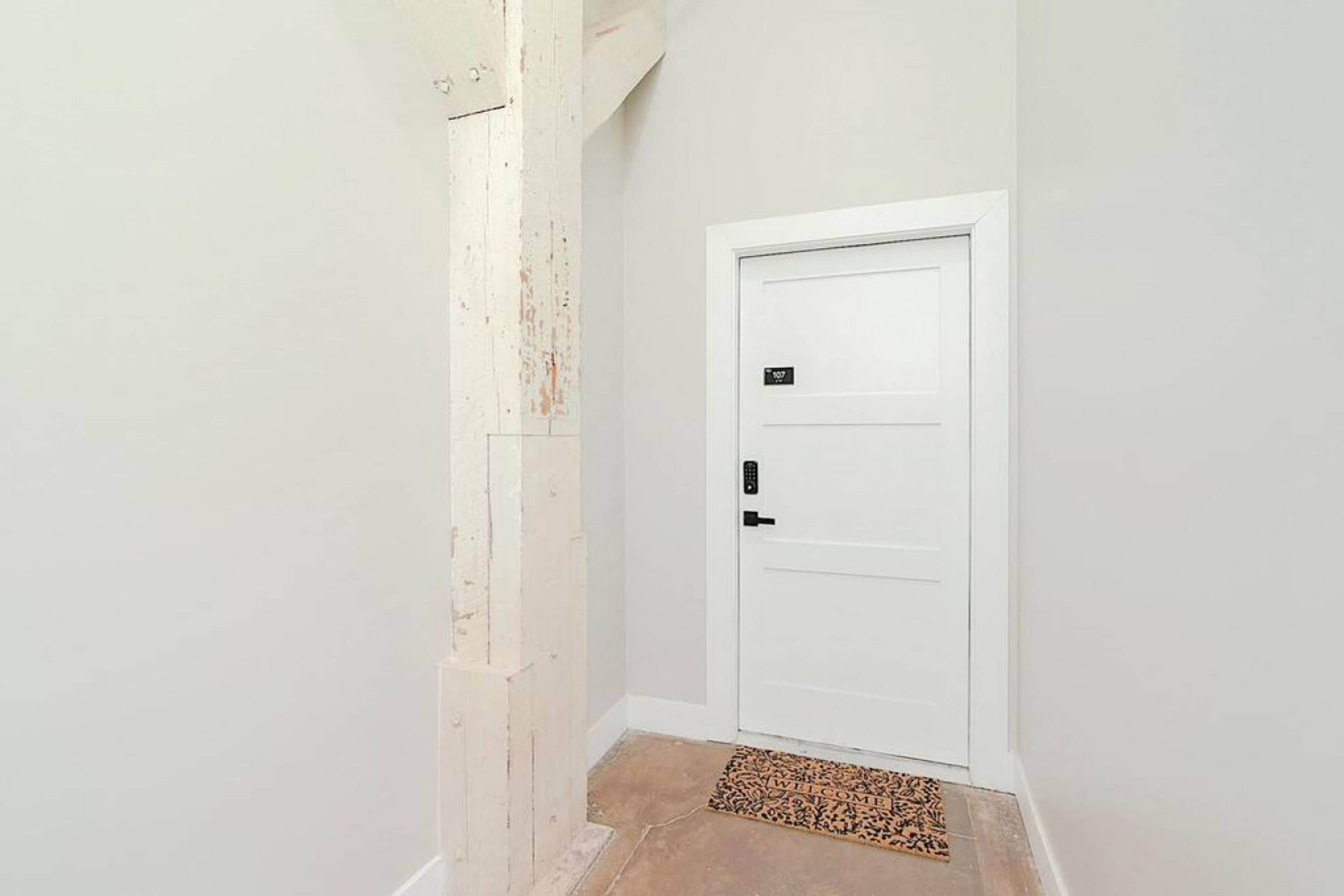 Apartment, Smoking