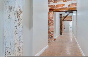 Apartment, Smoking | 2 bedrooms - The Speakeasy Downtown Newport News (Newport News)