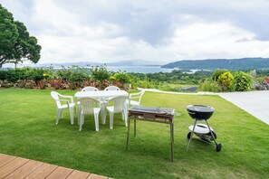 BBQ/picnic Area - Ocean View House Nakijin (Nakijin)