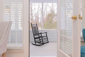 Apartment, Smoking | Terrace/patio - Stoney Creek Cottage Wintergreen w EV Charger (Nellysford)