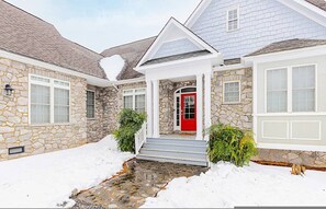 Exterior - Stoney Creek Cottage Wintergreen w EV Charger (Nellysford)