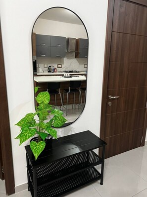 Microwave, oven, dishwasher, coffee/tea maker