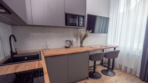 Unclassified image, 3 of 10, button - Contactless check-in, functional area of ​​the apartment, workplace (Lviv)
