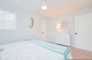 Studio, Smoking | 3 bedrooms - Buckroe Bungalow Buckroe Bungalow Escape to the Beach 2mins Away (Hampton)
