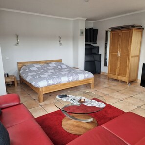 1 chambre, Wi-Fi gratuit, draps fournis
