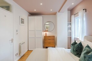 1 bedroom, iron/ironing board, WiFi, bed sheets