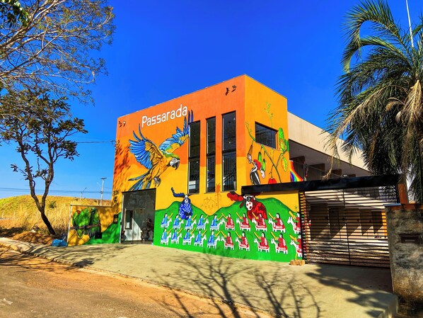 Fachada de la propiedad