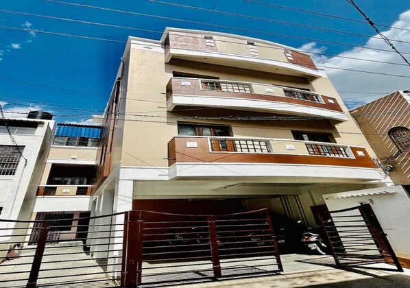 Fachada de la propiedad