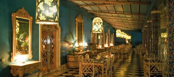 ラジ ニワス パレス