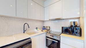Unclassified image, 3 of 15, button - Downtown - Burj Royale 4710 (Dubai)