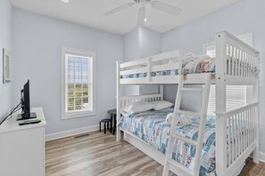 4 chambres, lit parapluie, Wi-Fi gratuit, draps fournis