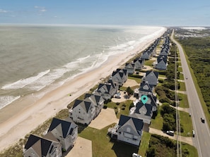 Beach nearby - Aqua Vista #174 - Private Hot Tub, Community Pool, Dog Friendly! (North Topsail Beach)