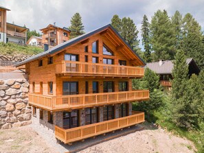 House | Exterior - Inviting Chalet on the Ski-slope (Stadl-Predlitz)