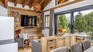 House | Living room