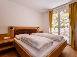 2 bedrooms, individually furnished