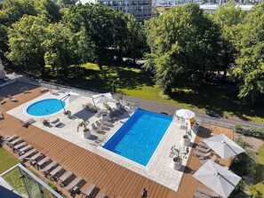 Indoor pool, outdoor pool