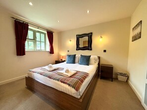 1 bedroom, iron/ironing board, free WiFi