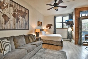Free WiFi, bed sheets - River Mountain Lodge Aspen Trail Condo: Ski In, Downtown Breck (Breckenridge)