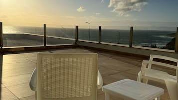 Ocean View Apartments - Ocean View | Terrace/patio