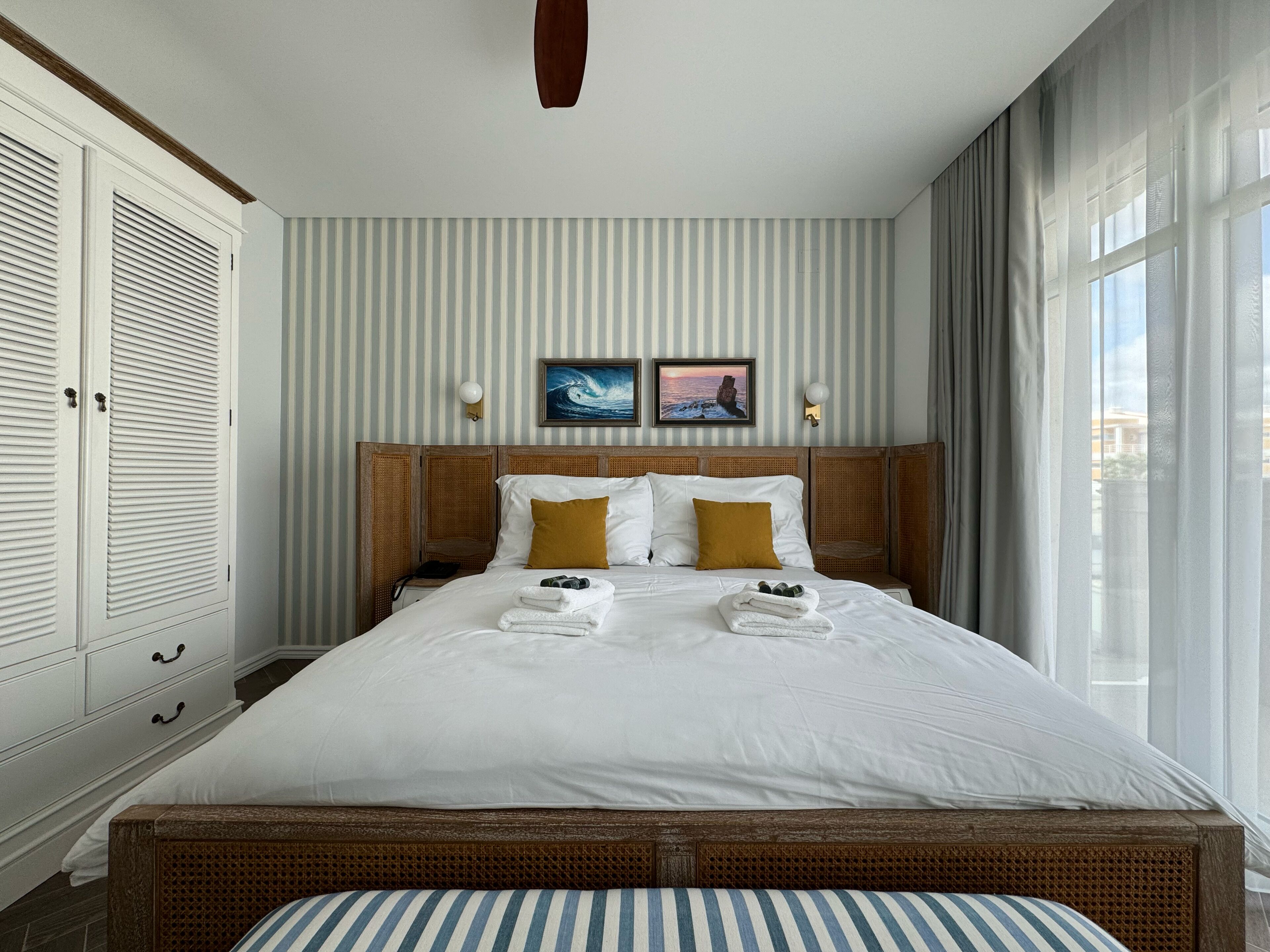 Wifi gratis y ropa de cama