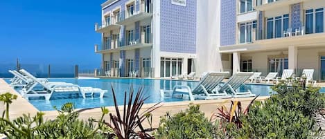 Seasonal outdoor pool