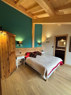 4 Schlafzimmer, Bügeleisen/Bügelbrett, WLAN, Bettwäsche