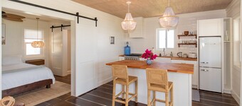 Bohemia Bungalow - Two 1 Bedroom Home