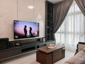 Premium Apartment, 3 Bedrooms | Living area | 42-inch Smart TV with digital channels - Paradigm Residence By Antlerzone (Johor Bahru)