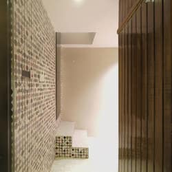 Sauna a vapor, tratamentos corporais, massagens tailandesas