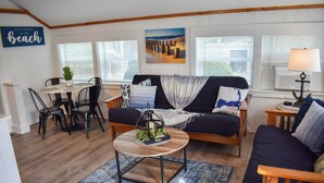 Unclassified image, 4 of 21, button - Completely renovated 3 bedroom cottage, .2 miles from Glendon Road beach (Dennis Port)