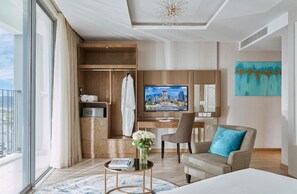 Betten mit Memory-Foam-Matratzen, Minibar, Schreibtisch