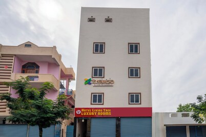 Treebo The Living Tree Karimnagar